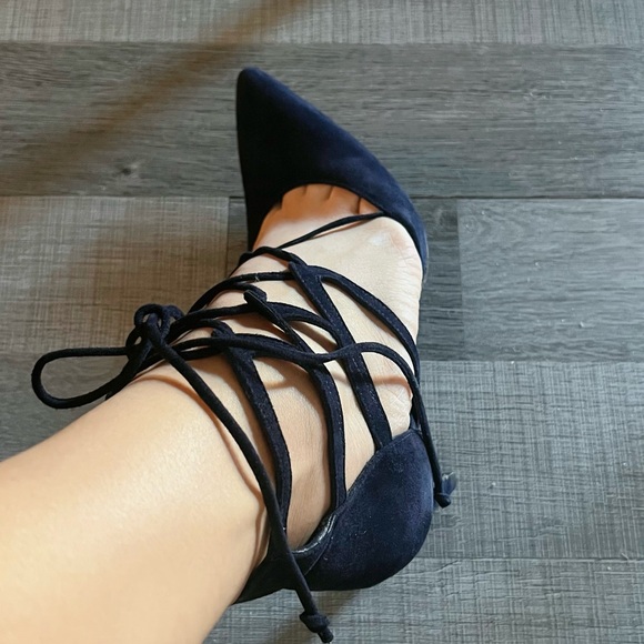 Brand new Stuart Weizman heels - Picture 3 of 5